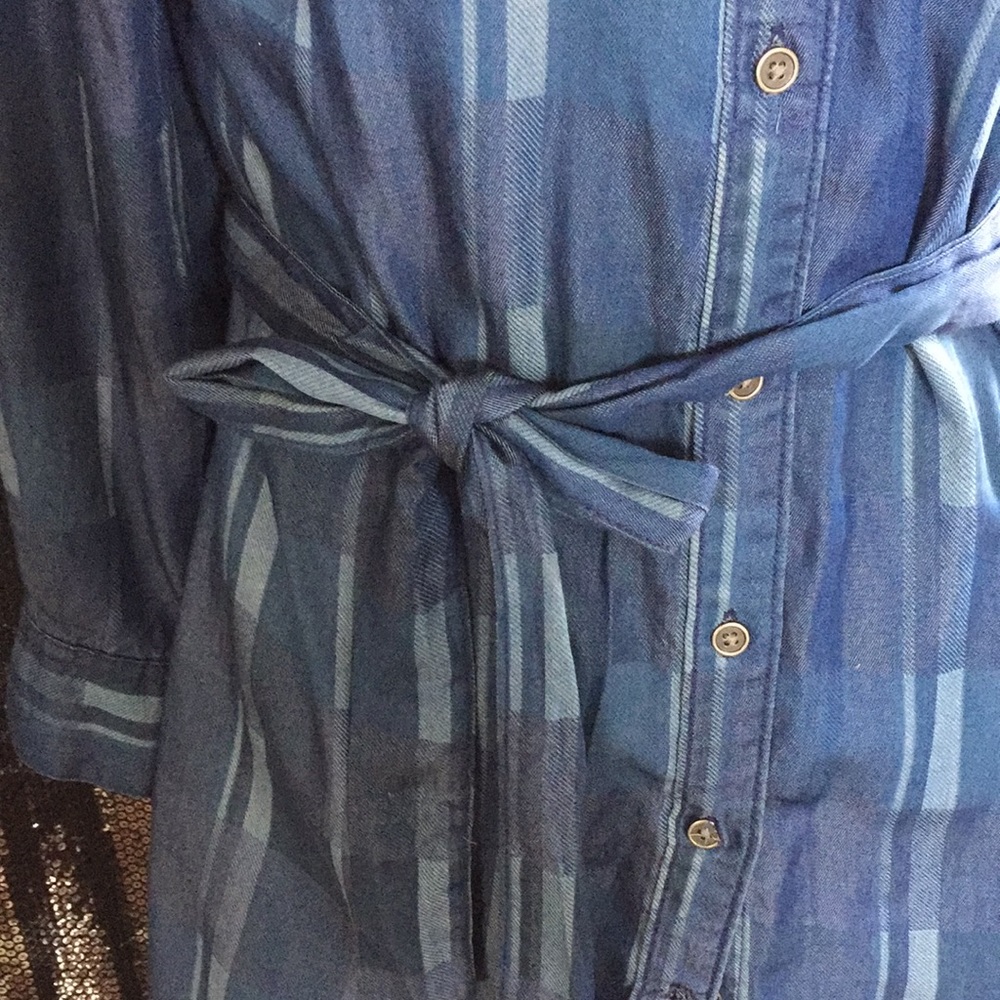 Button down Dress - Picture 3 of 8